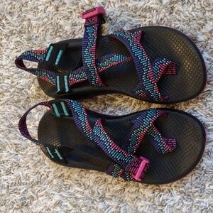 Chaco women’s z2 classic sandal, amp magenta rose - size 7